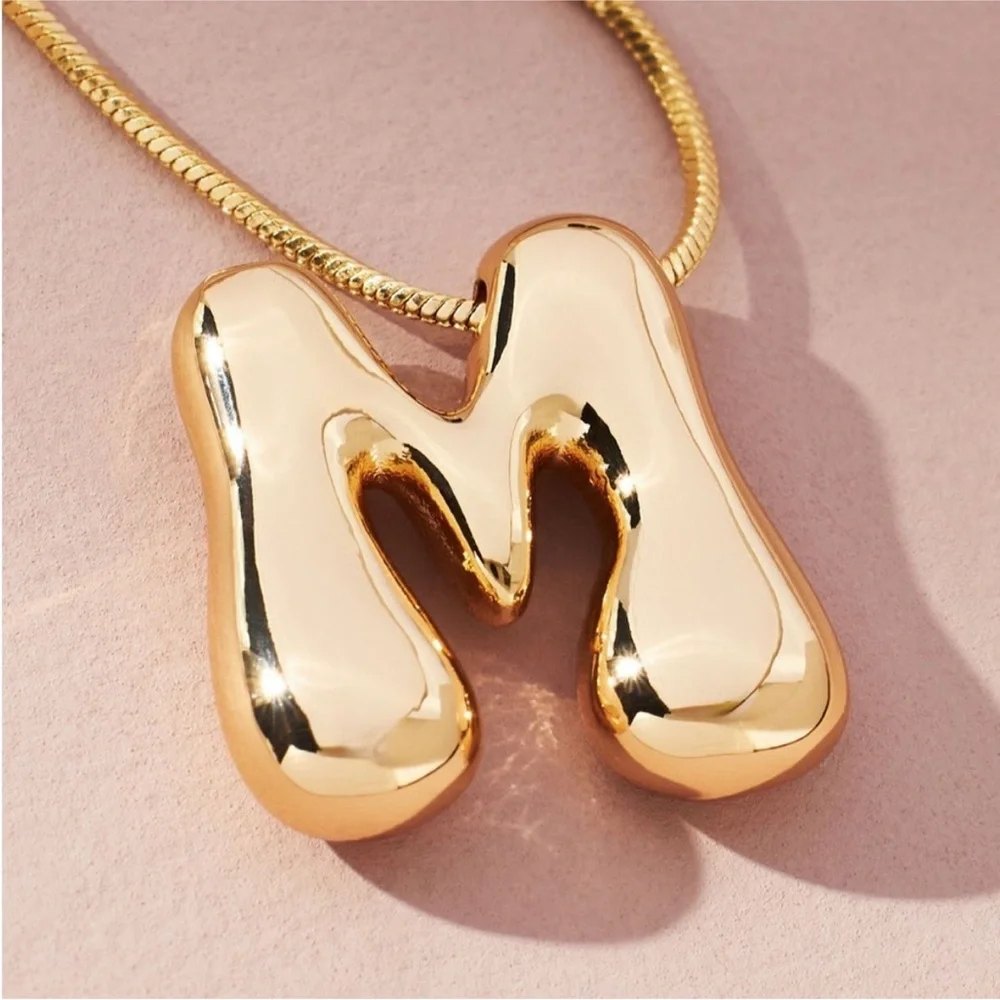 NWOT Gold Bubble Initial Monogram Necklace